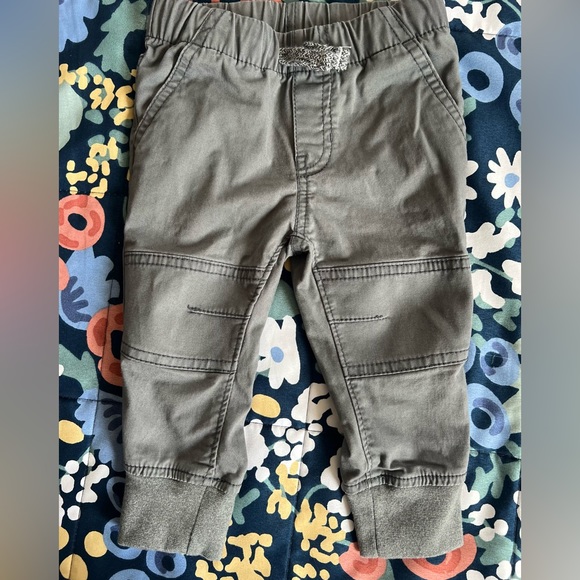 Like new Cat & Jack jogger pant size 12months, color gray - Picture 1 of 4
